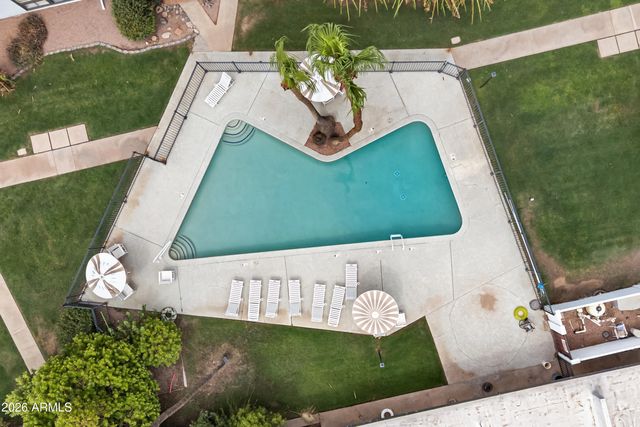 3242 E CAMELBACK Road 204, Phoenix, AZ 85018