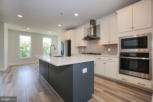 6715 KARTER ROBINSON DR, Haymarket, VA 20169
