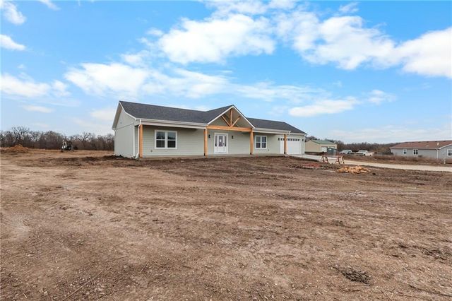 3717 Utah Road, Wellsville, KS 66092