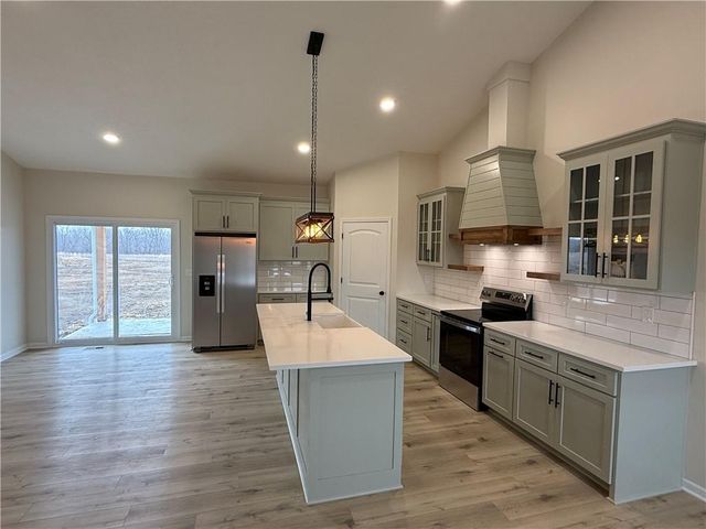 3717 Utah Road, Wellsville, KS 66092