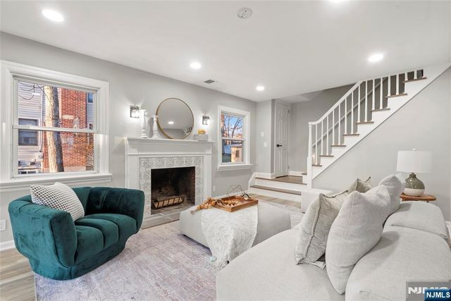 77 Chestnut Drive, Wayne, NJ 07470