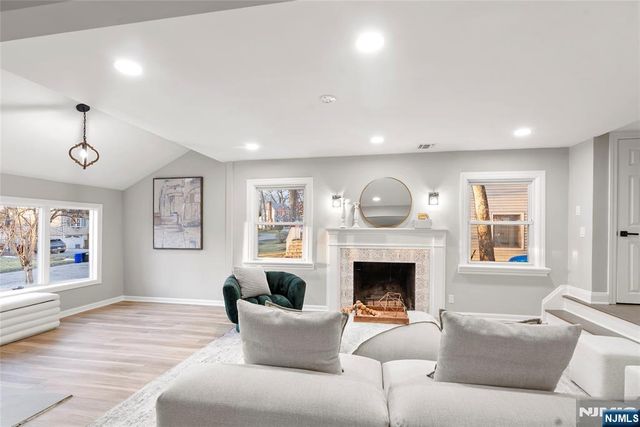 77 Chestnut Drive, Wayne, NJ 07470
