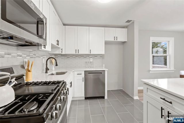 77 Chestnut Drive, Wayne, NJ 07470