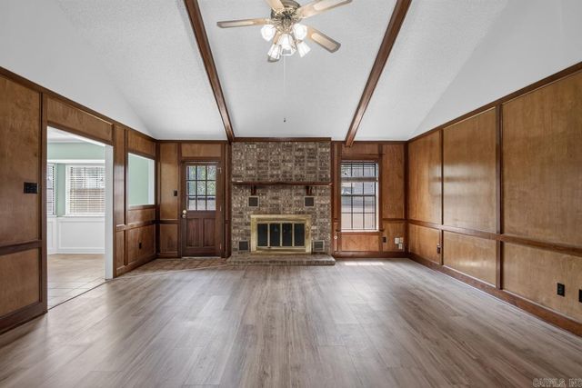 101 Crossbow Ct, Sherwood, AR 72120