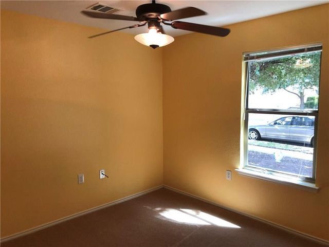6912 Walkup LN, Austin, TX 78747