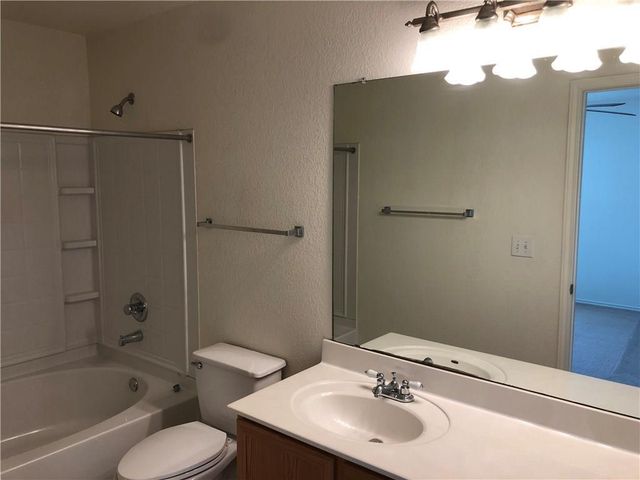 6912 Walkup LN, Austin, TX 78747