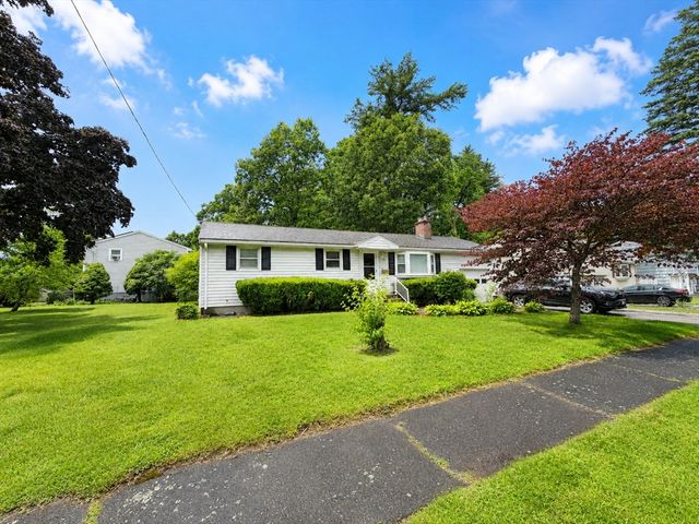 29 Greenleaf Circle 29, Framingham, MA 01701