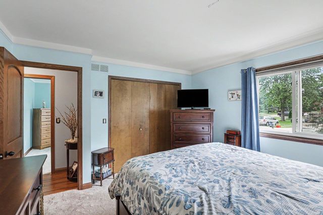 302 Westwinds Drive, Almont, MI 48003