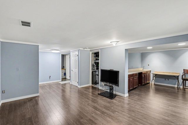 302 Westwinds Drive, Almont, MI 48003