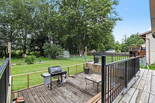 302 Westwinds Drive, Almont, MI 48003