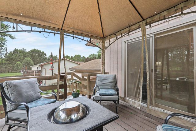302 Westwinds Drive, Almont, MI 48003