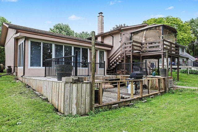 302 Westwinds Drive, Almont, MI 48003