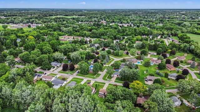 302 Westwinds Drive, Almont, MI 48003