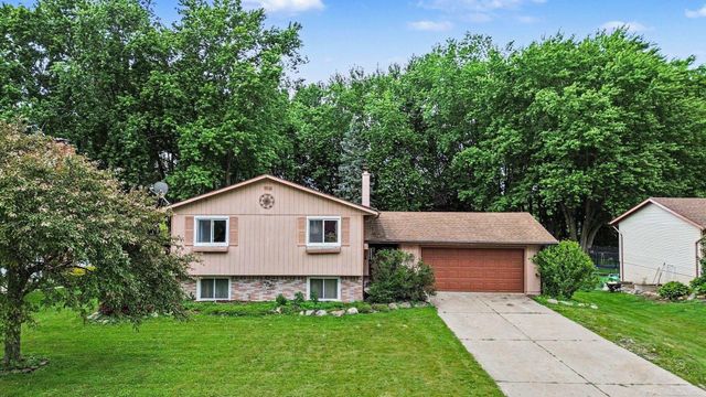 302 Westwinds Drive, Almont, MI 48003
