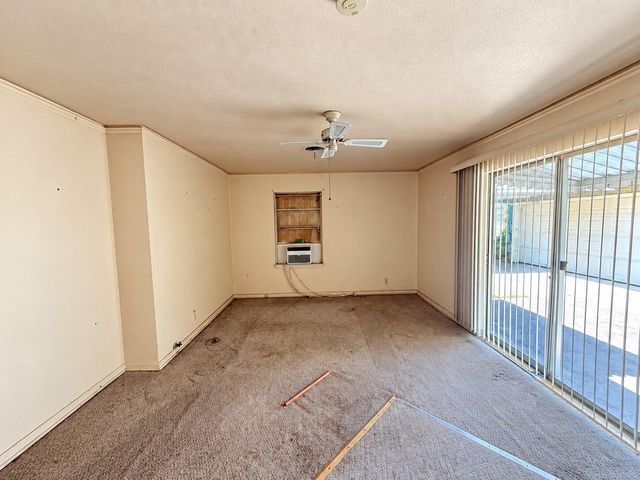 5551 Aspen Street, Houston, TX 77081