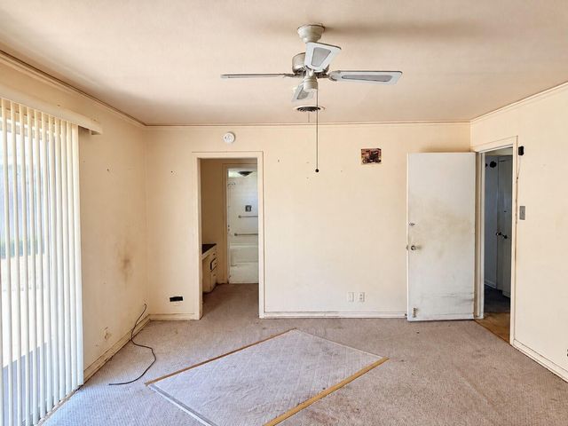5551 Aspen Street, Houston, TX 77081
