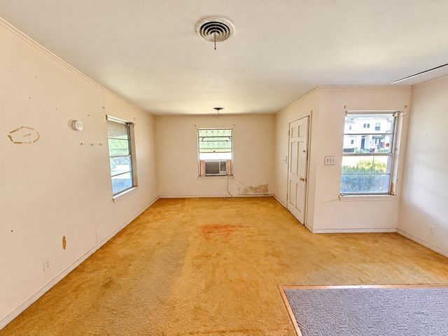 5551 Aspen Street, Houston, TX 77081