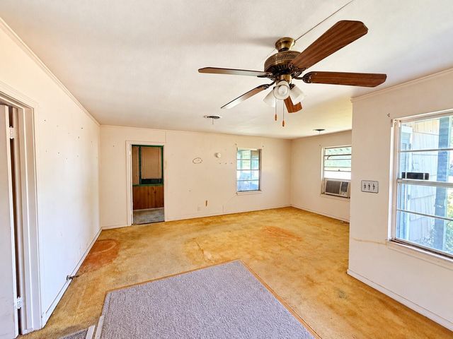 5551 Aspen Street, Houston, TX 77081