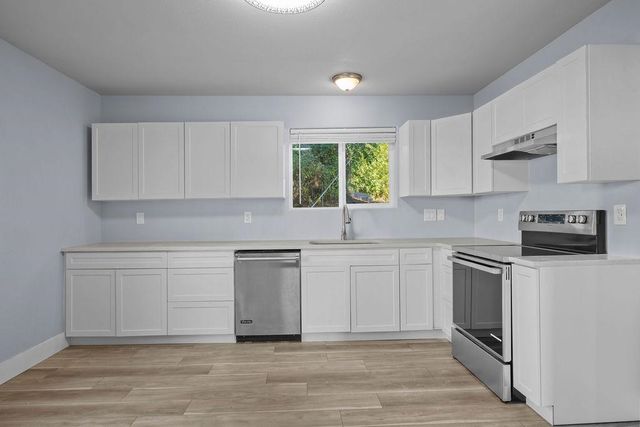 231 W Poplar St, Tekoa, WA 99033