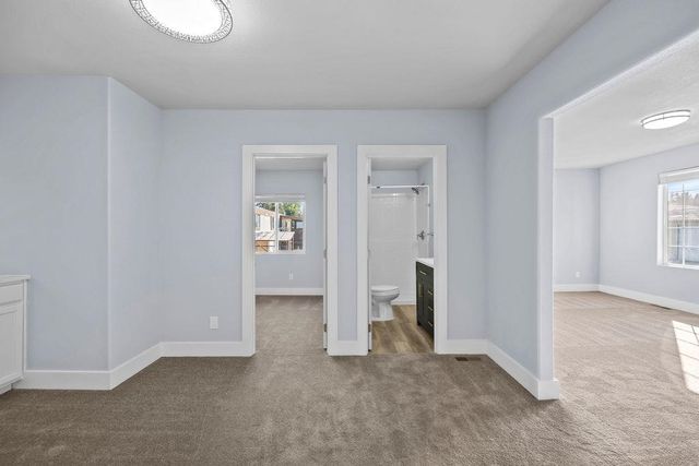 231 W Poplar St, Tekoa, WA 99033