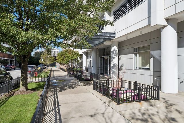 1629 S Prairie Avenue 801, Chicago, IL 60616