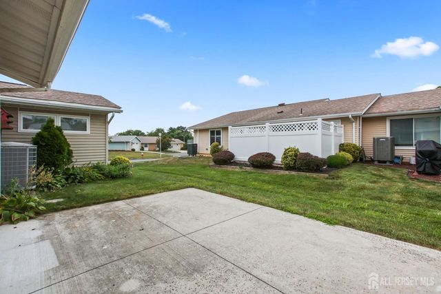 316-B Jutland Drive, Monroe, NJ 08831