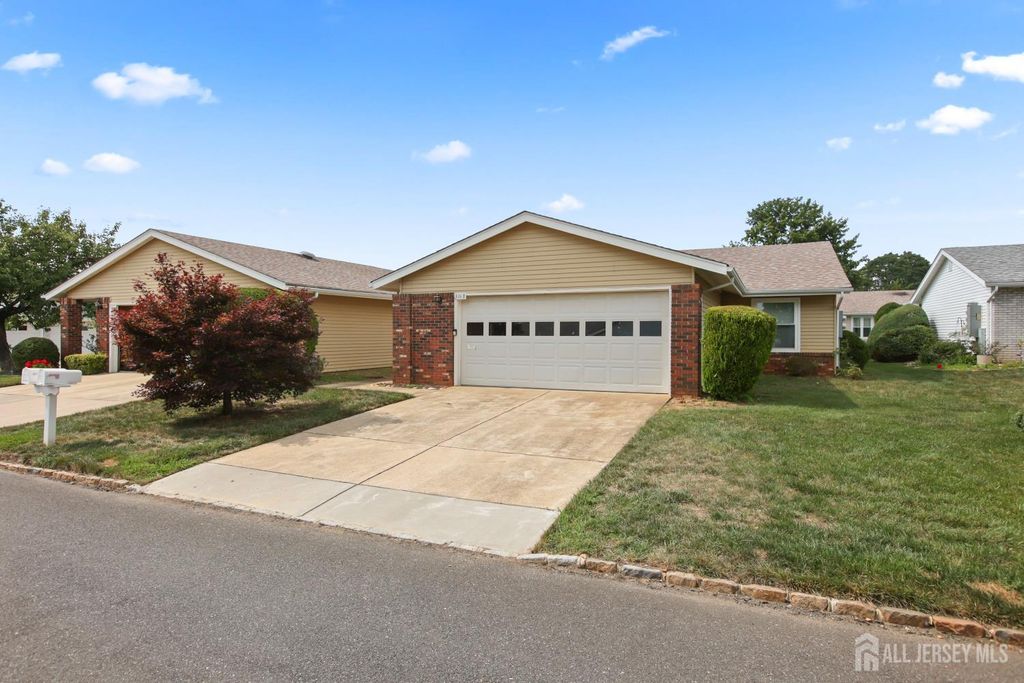 316-B Jutland Drive, Monroe, NJ 08831