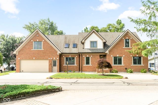 280 Lane 345 Lake James, Angola, IN 46703