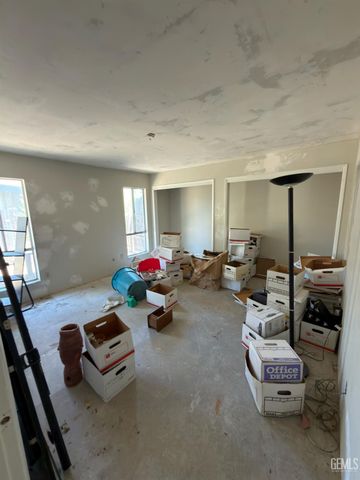 409 Gabriel Drive, Bakersfield, CA 93309