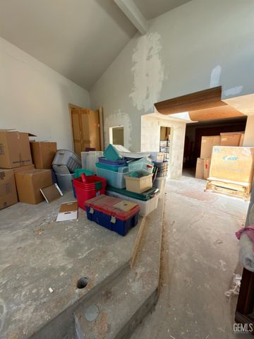 409 Gabriel Drive, Bakersfield, CA 93309