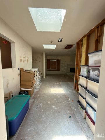 409 Gabriel Drive, Bakersfield, CA 93309