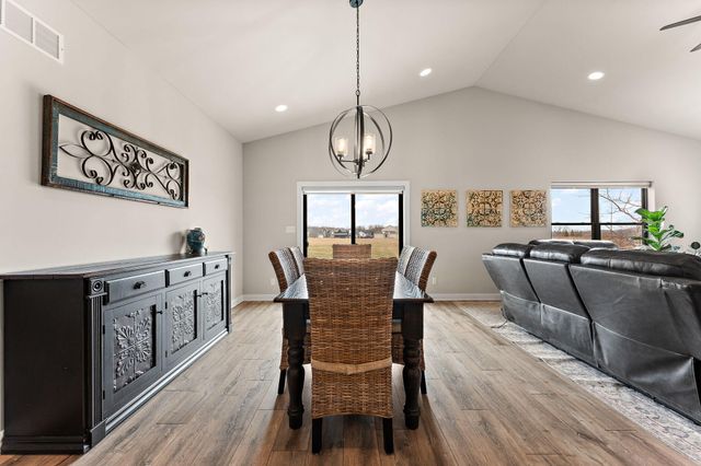 1651 Forest Ridge Drive, Valparaiso, IN 46385