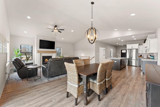 1651 Forest Ridge Drive, Valparaiso, IN 46385