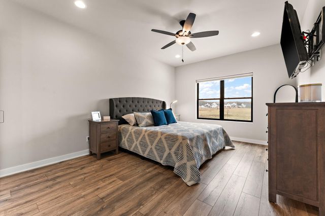 1651 Forest Ridge Drive, Valparaiso, IN 46385