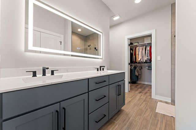 1651 Forest Ridge Drive, Valparaiso, IN 46385