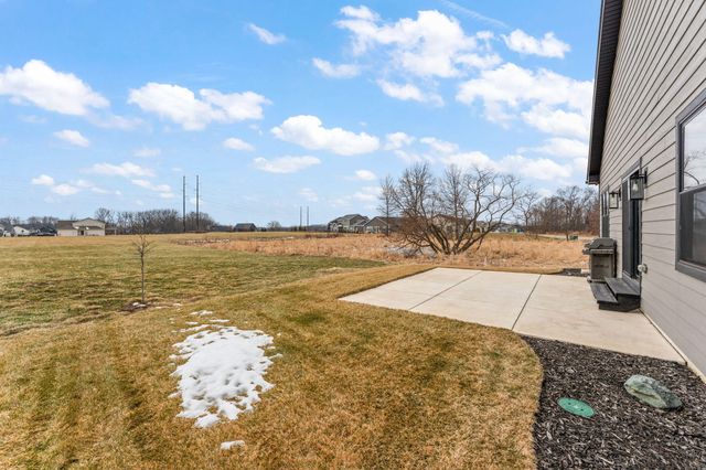1651 Forest Ridge Drive, Valparaiso, IN 46385