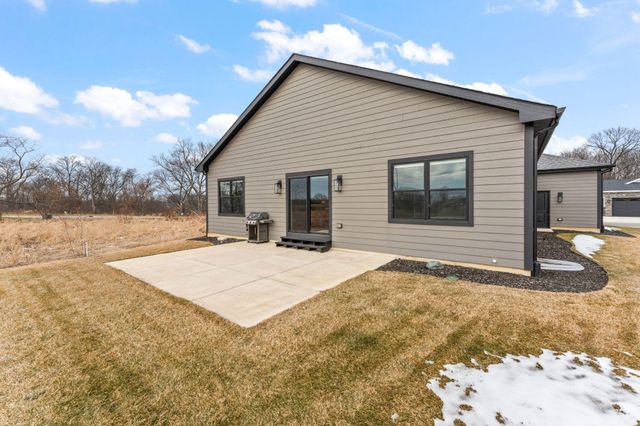 1651 Forest Ridge Drive, Valparaiso, IN 46385