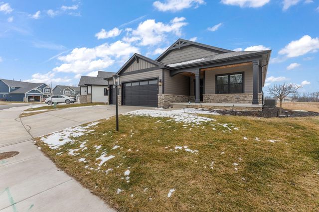 1651 Forest Ridge Drive, Valparaiso, IN 46385