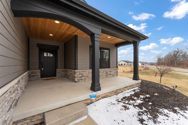 1651 Forest Ridge Drive, Valparaiso, IN 46385