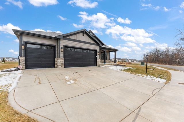 1651 Forest Ridge Drive, Valparaiso, IN 46385