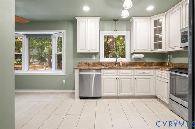5902 Mill Spring Rd, Midlothian, VA 23112
