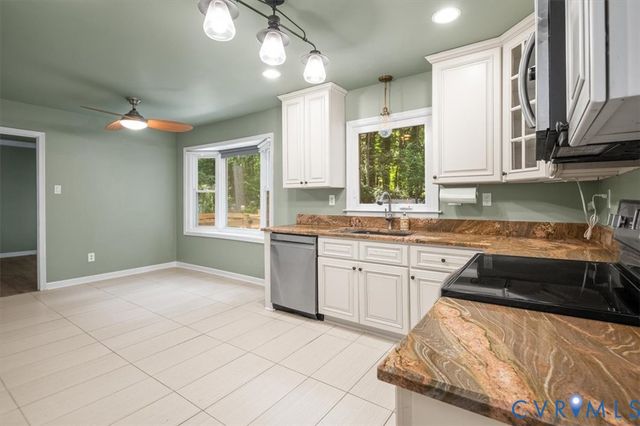 5902 Mill Spring Rd, Midlothian, VA 23112