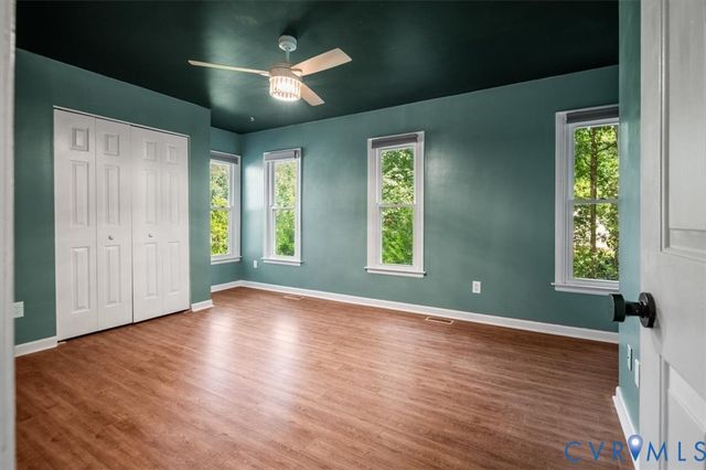 5902 Mill Spring Rd, Midlothian, VA 23112
