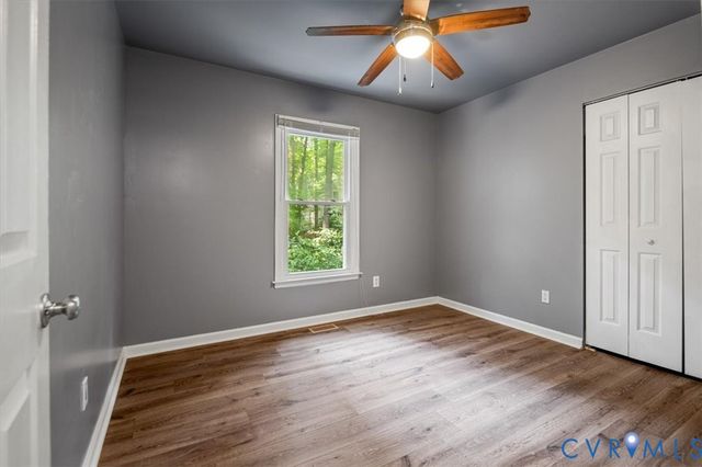 5902 Mill Spring Rd, Midlothian, VA 23112
