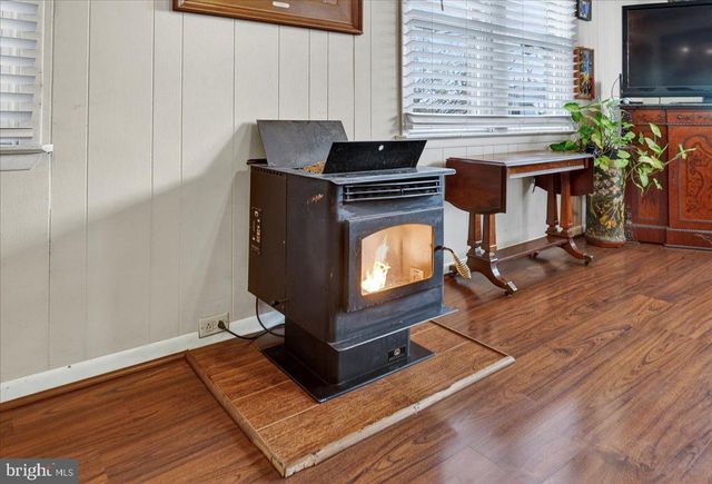 3227 STEELE AVE, Bristol, PA 19007