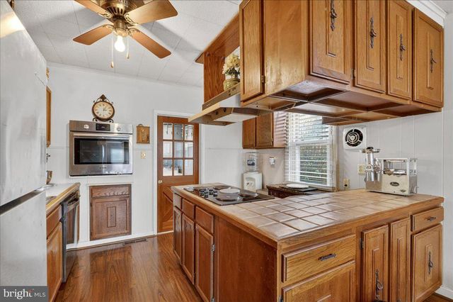 3227 STEELE AVE, Bristol, PA 19007