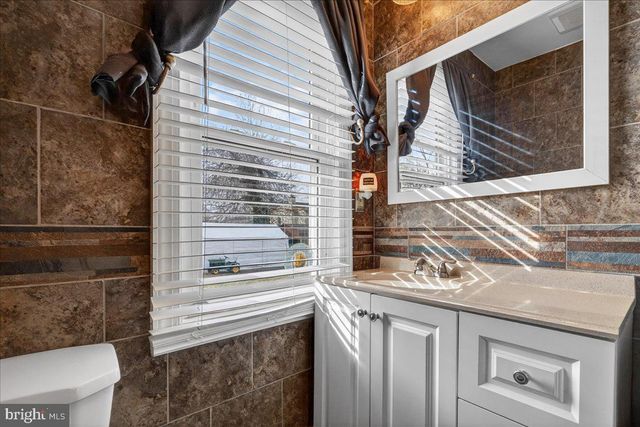 3227 STEELE AVE, Bristol, PA 19007