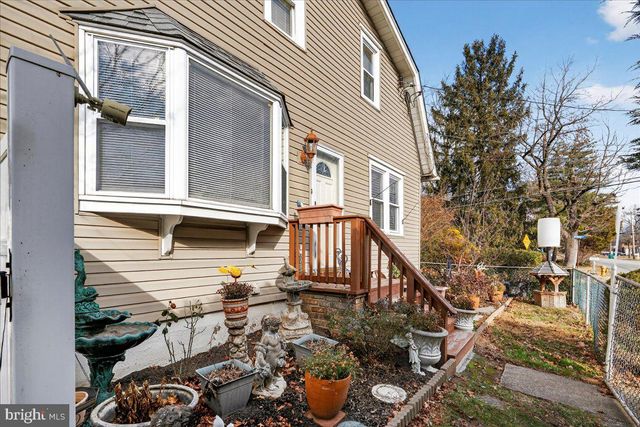 3227 STEELE AVE, Bristol, PA 19007