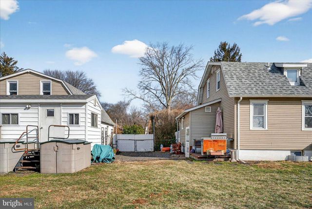 3227 STEELE AVE, Bristol, PA 19007