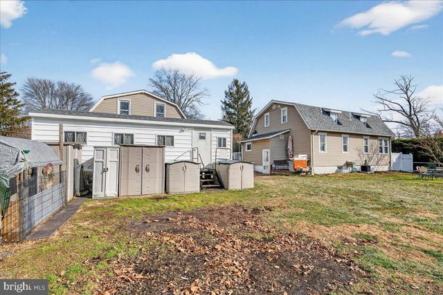 3227 STEELE AVE, Bristol, PA 19007